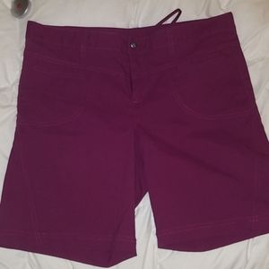Athleta fuscia shorts size 14